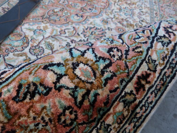KASHMIR SILK