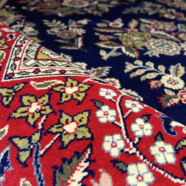ORIENTAL RUG