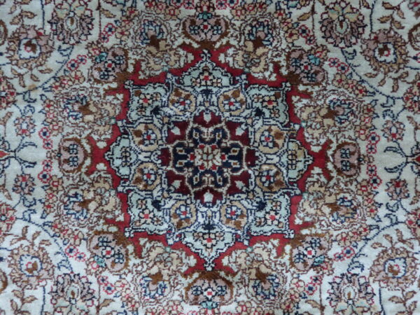 HEREKE